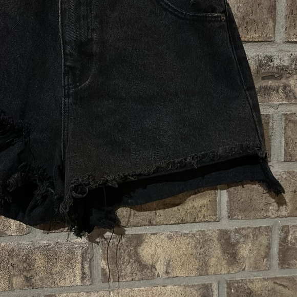 Rollas Dusters High Rise Slim black distressed 100% cotton denim shorts size 25 - Picture 7 of 12